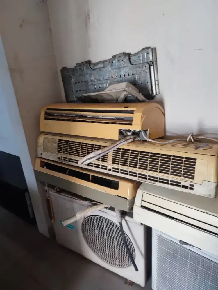 Terima ac bekas rusak