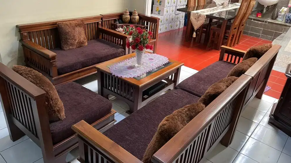 Jual Kursi Meja Sofa Kayu Bekas 1 Set