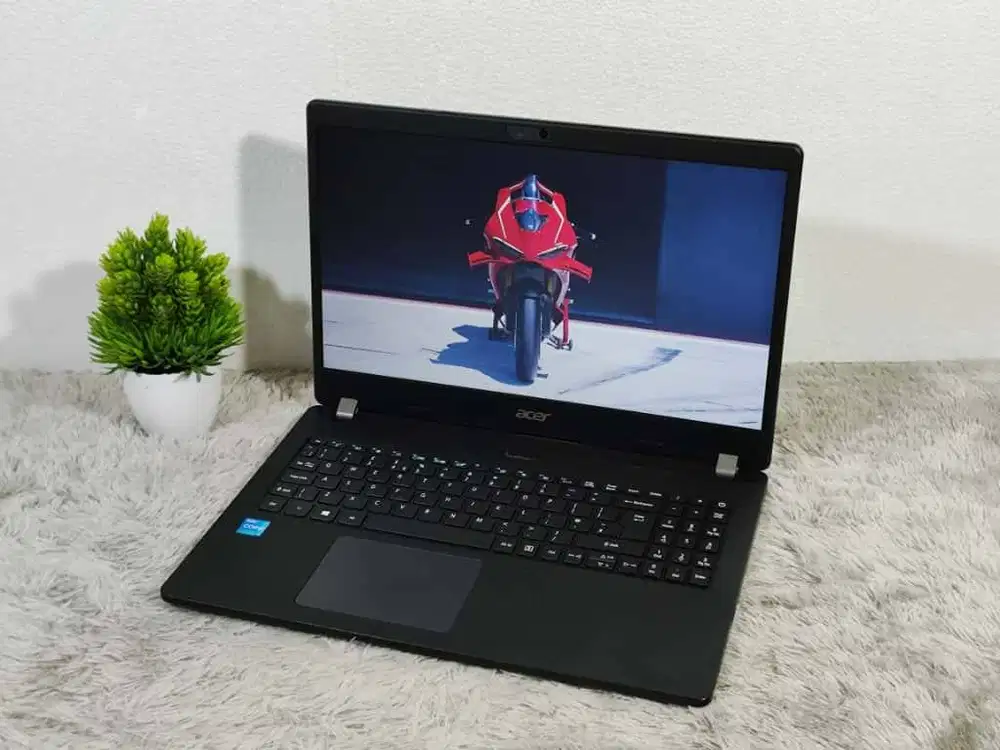 Acer TravelMate P215 Ci3 GEN11 SSD 256 GB Layar Super Lega