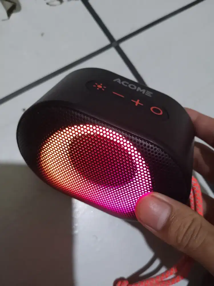 Speaker bluetooth