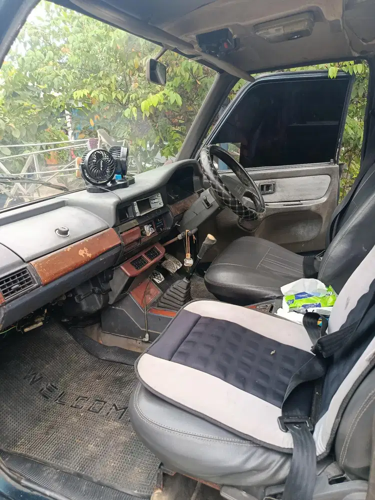 Klasik dan Antik Lain-lain 1990 Bensin