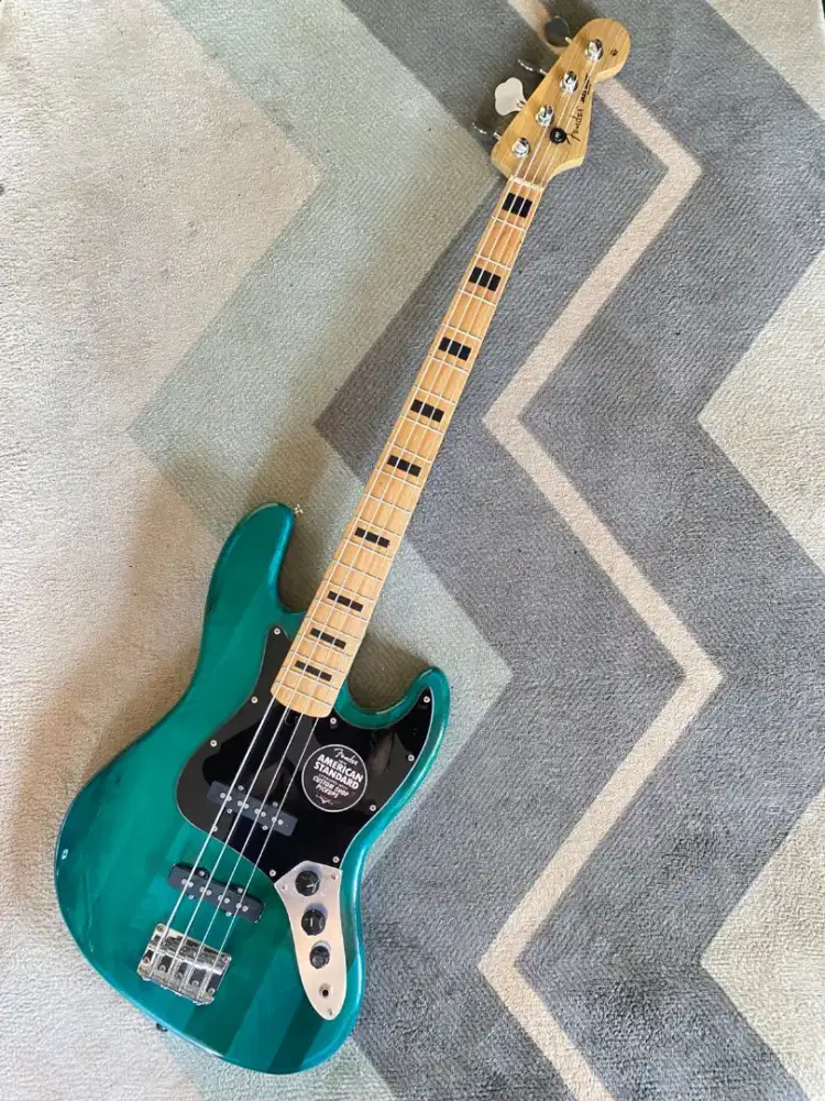 Bass fender jazz 4zt custom green