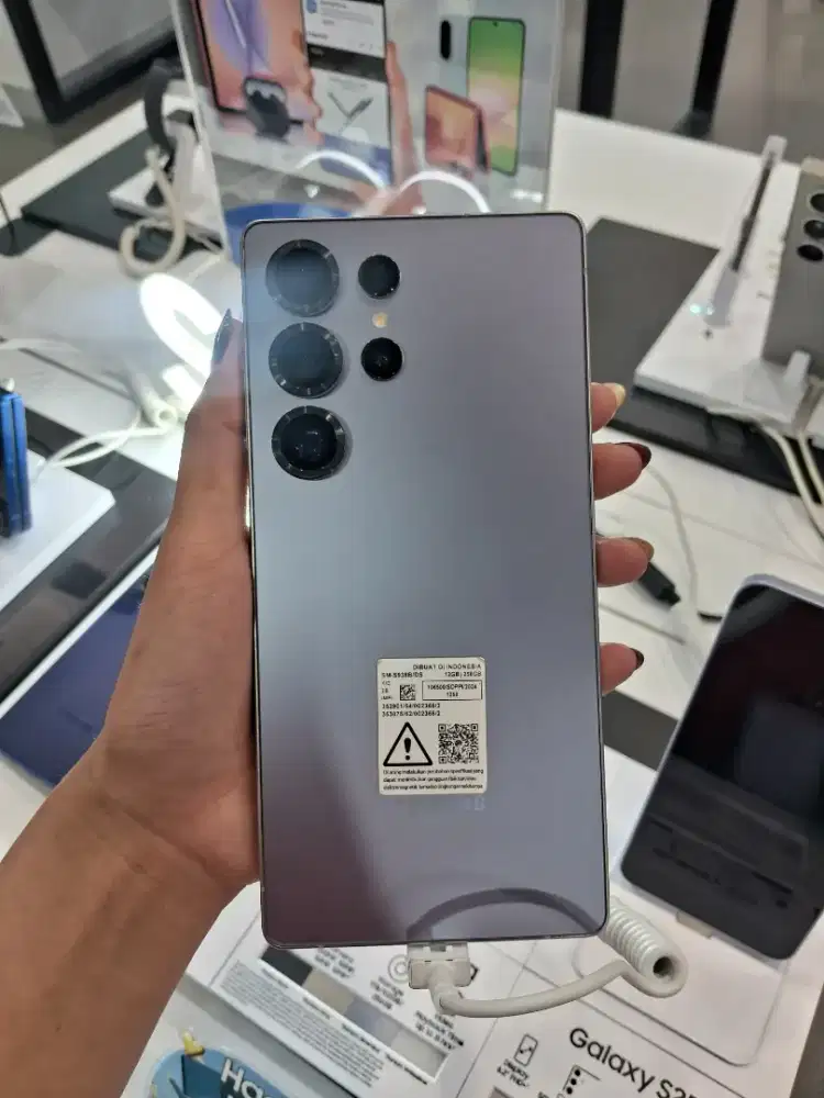 Cicilan samsung S25 Ultra pakai home credit!