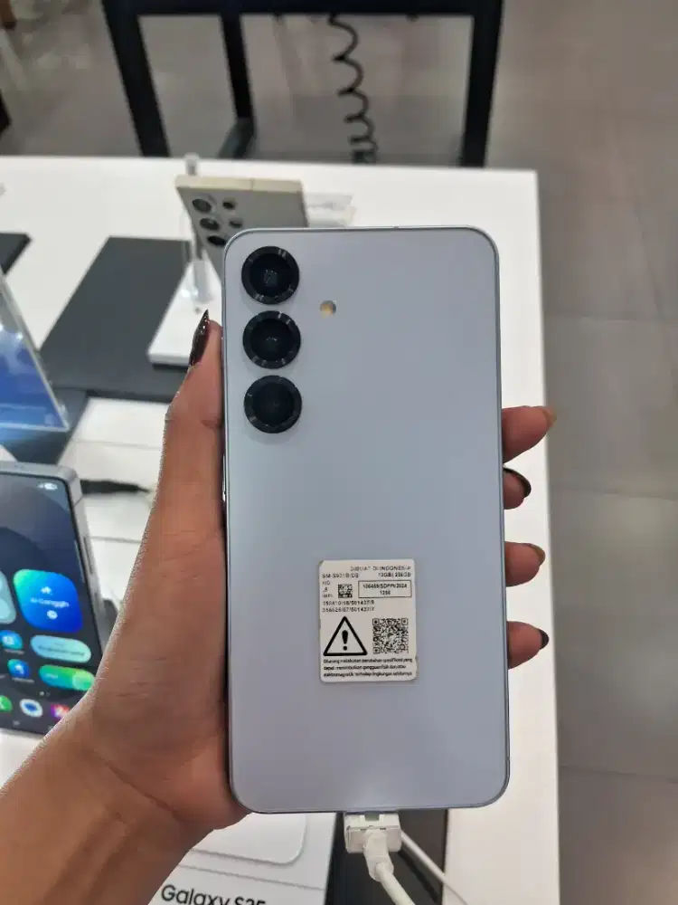 Cicilan samsung galaxy S25 pakai home credit