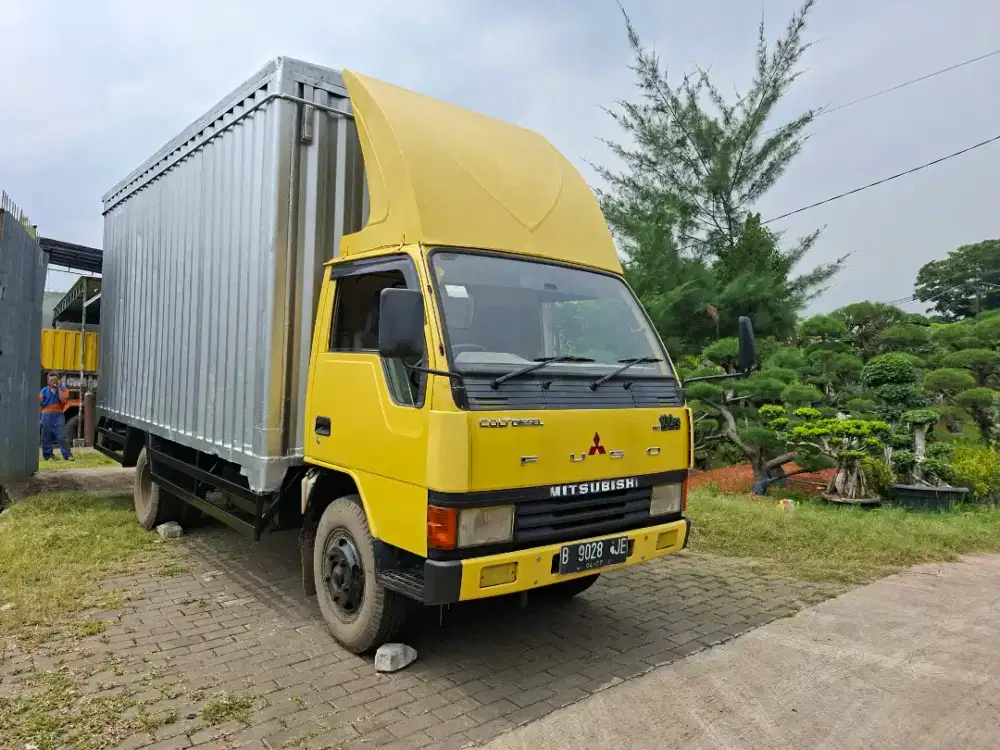 Mitsubishi Colt Diesel.FE.334.CDD.6 Ban Box Cargo Contener ( Jumbo )