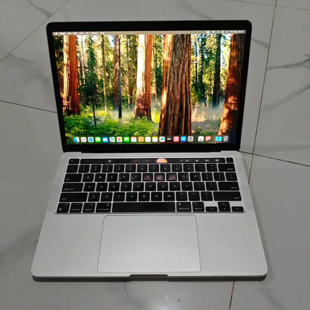 Macbook Pro M1 8/500gb 2020 Silver Touchbar Retina Mulus bkn Air 256