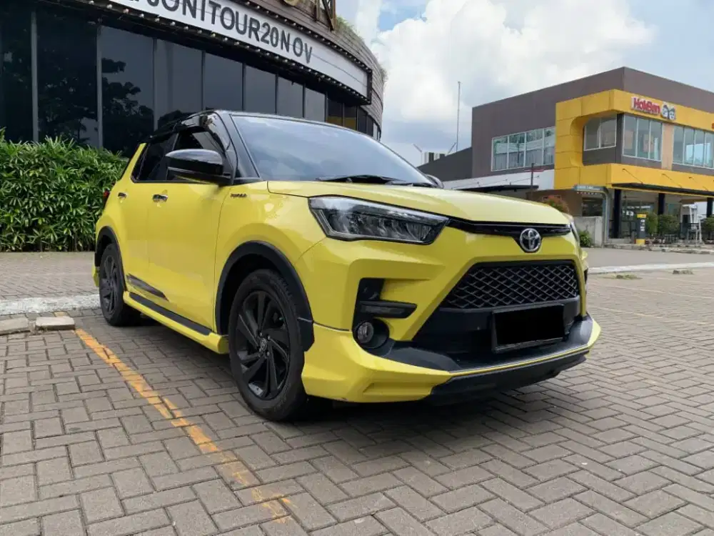 ISTIMEWA!! TOYOTA RAIZE 1.0 GR TURBO TSS MATIC 2022 KUNING TWO TONE