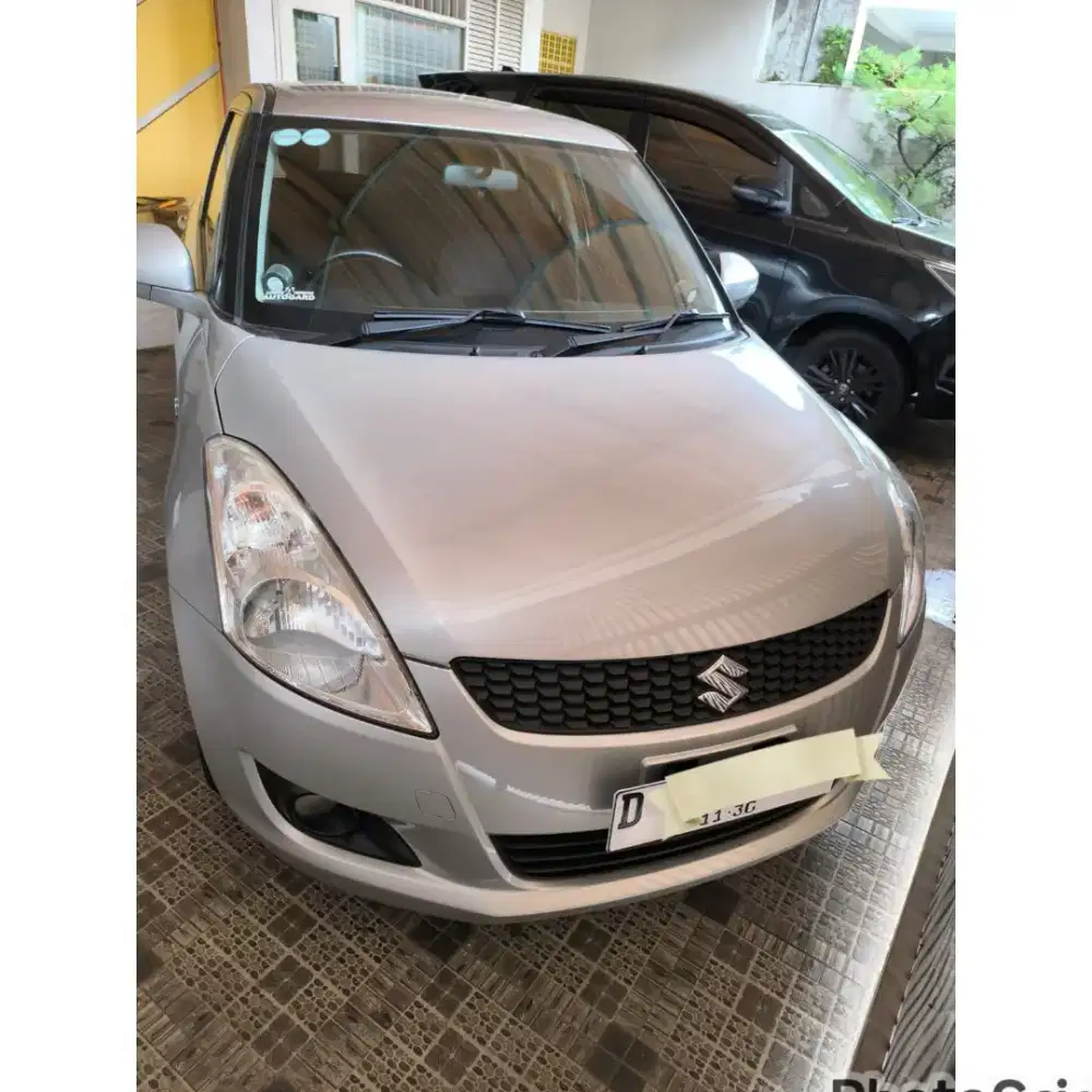 SWIFT GX 2013 low KM