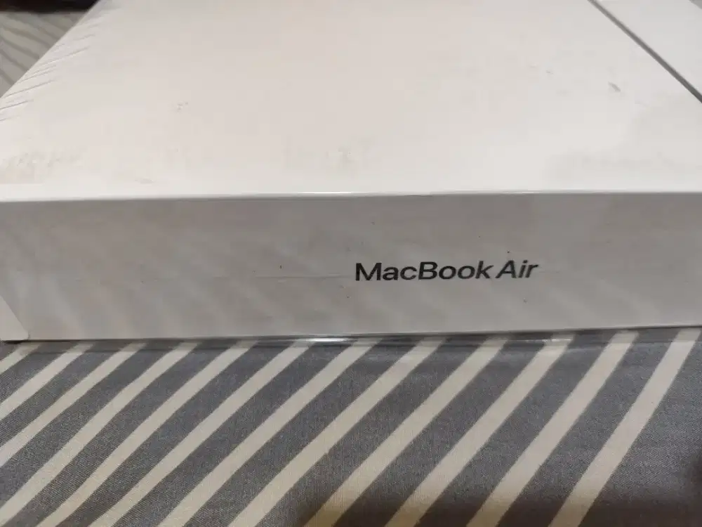 Jual MacBook air M2 2024