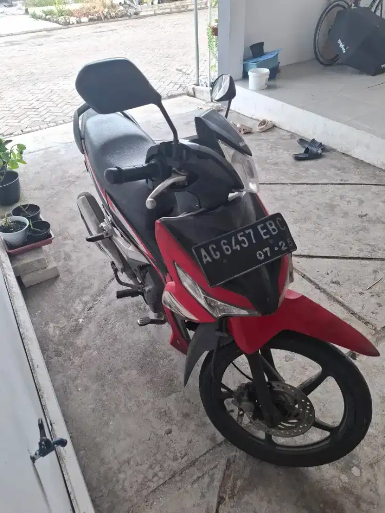Honda Supra X 125 Injeksi Tahun 2015