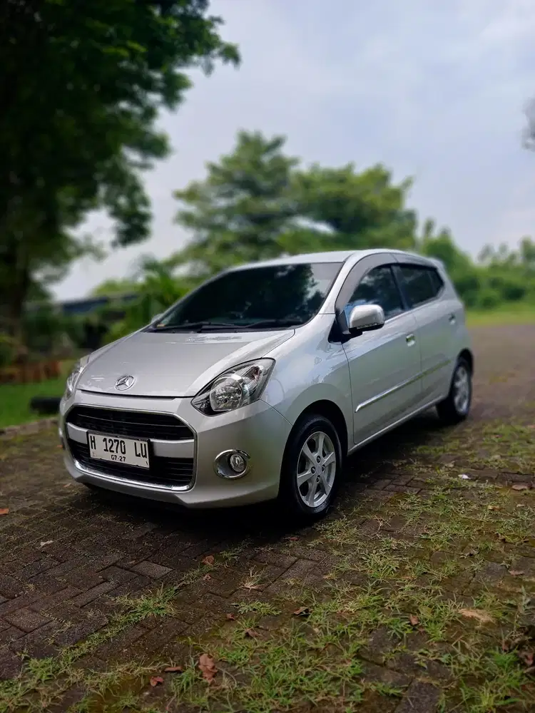 Daihatsu Ayla tipe tertinggi X 2015 manual super istimewa