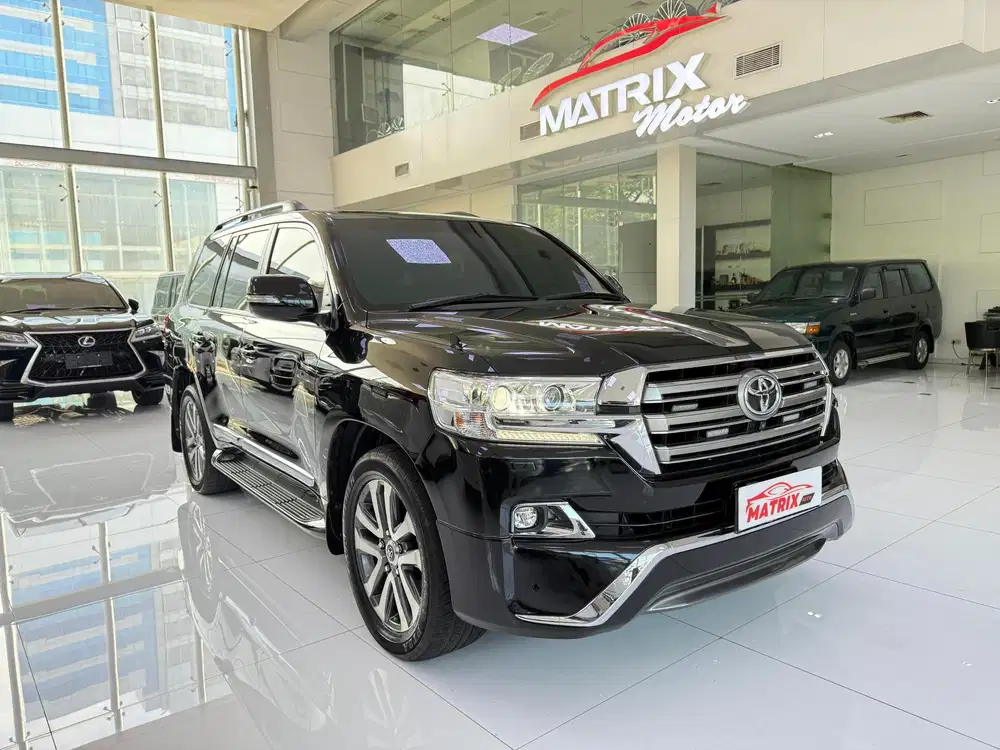 Toyota Land Cruiser VXR200 2016 ATPM Full Spec Black KM 70rb Termurahh