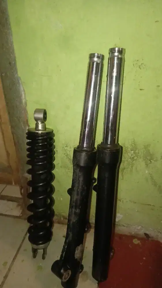 Shok depan belakang vario
