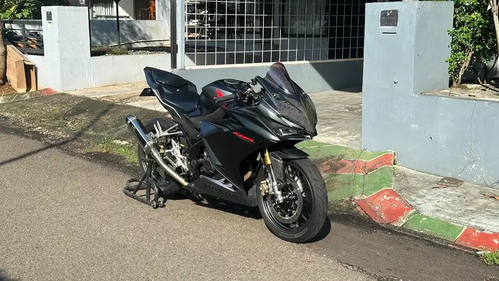 Honda CBR 150R 2021