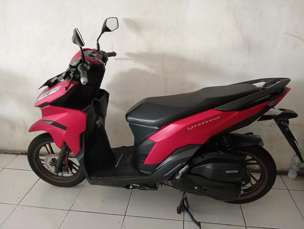 Di jual Vaio 125 keyles 2024 bln 10 pajak telat