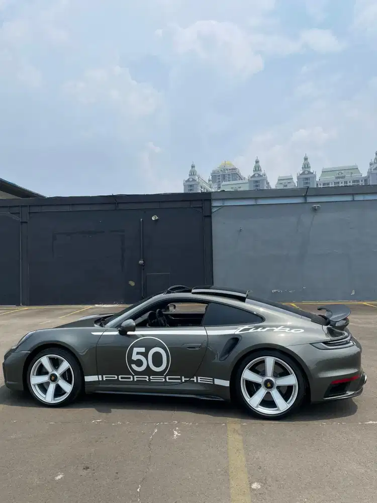 Porsche 718 2022 Bensin