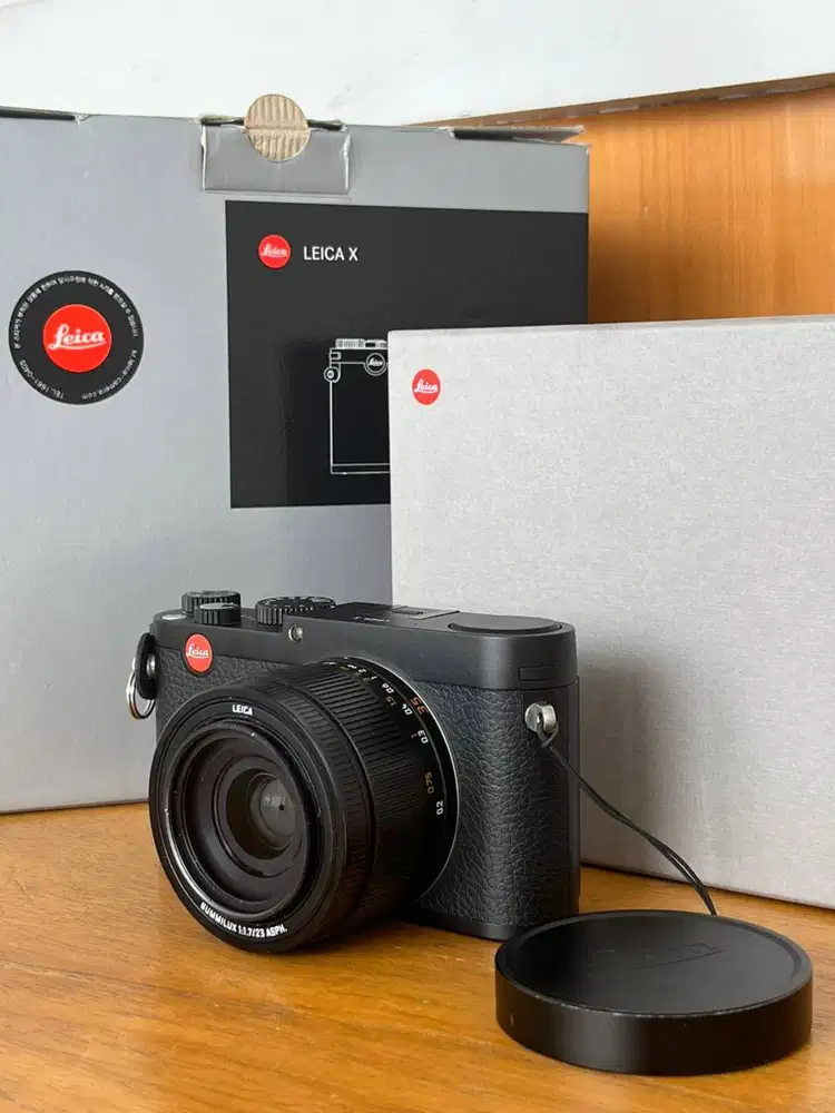 Leica X Typ 113 Digital Camera