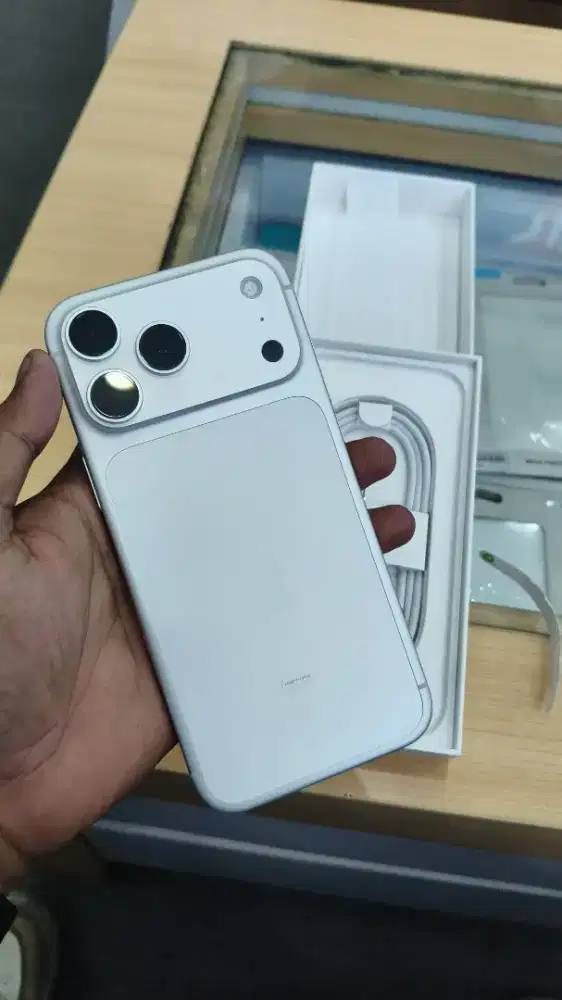 IPHONE 17 PRO MAX 256GB