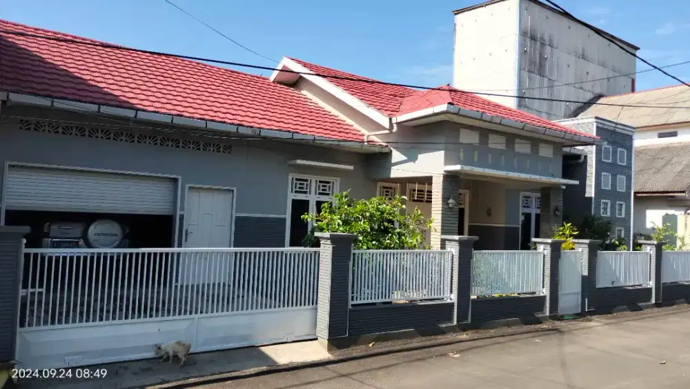 Dijual rumah dan tanah