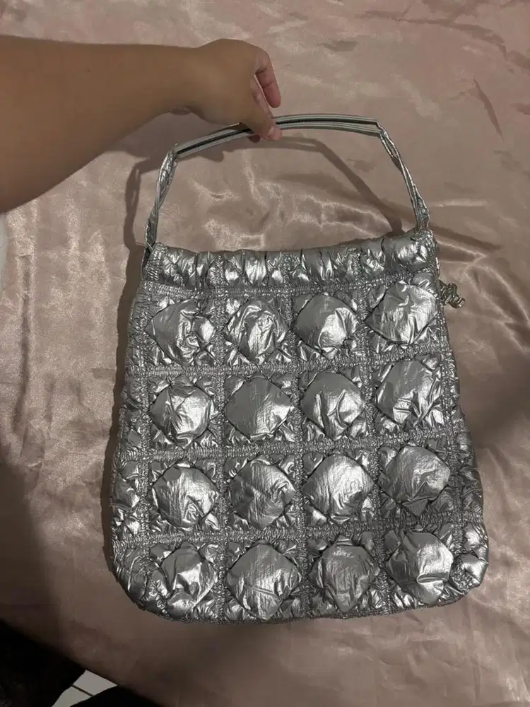 Tas Carlyn Twee puff grey silver Hand Bag Sling Shoulder Bag Authentic
