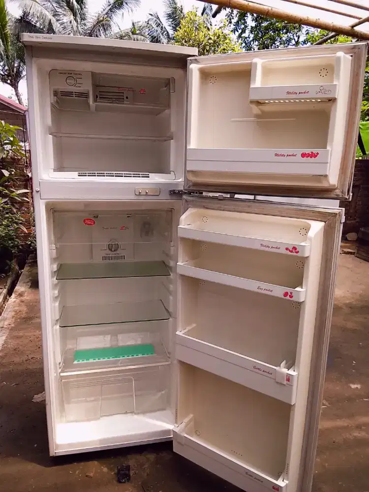 Kulkas samsung 2 pintu jumbo original