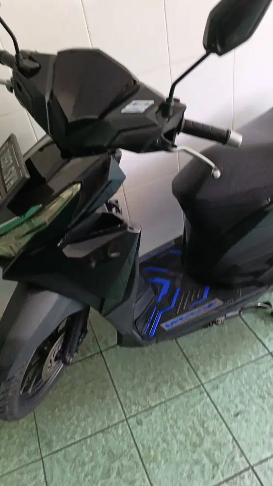 Vario 150 hitam 2016