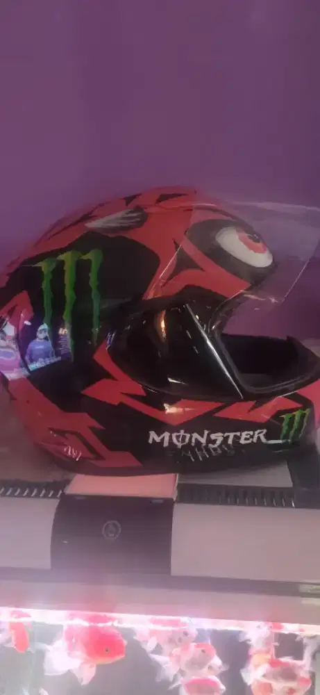Helm Zeus tahun 2019