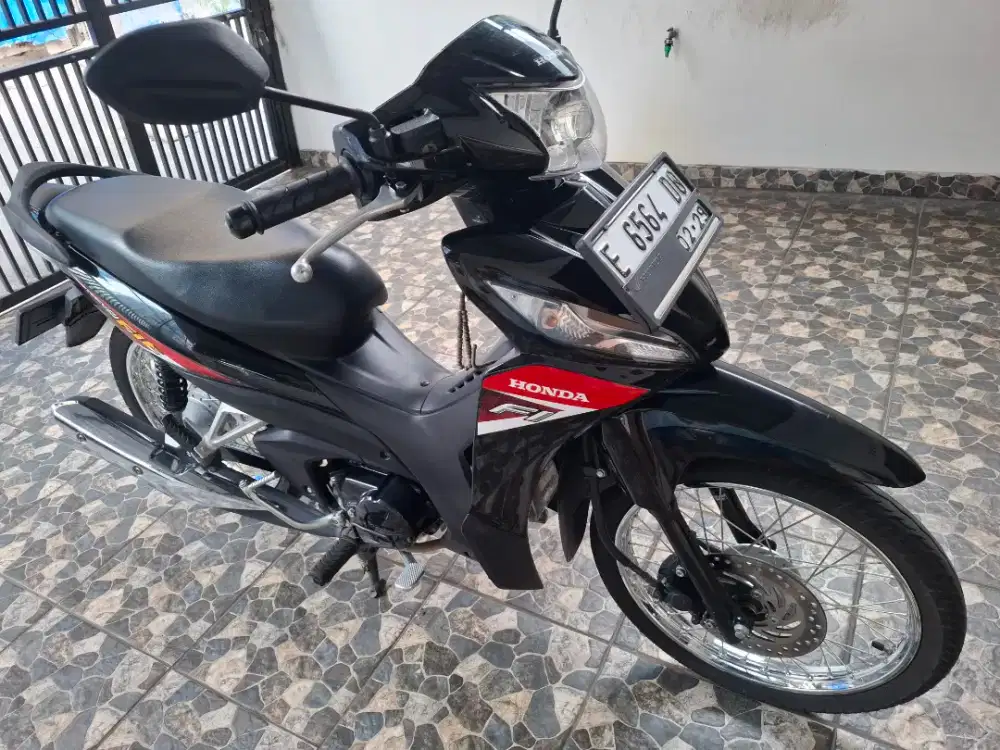 Km10rb pajak 2/2026, honda revo fit 110 injection 2024 full Orisinil.