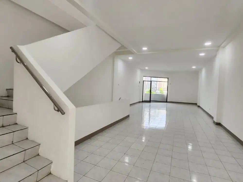 Dijual Ruko Di Kawasan Pusat Perdagangan  Jl. MT. Haryono Semarang