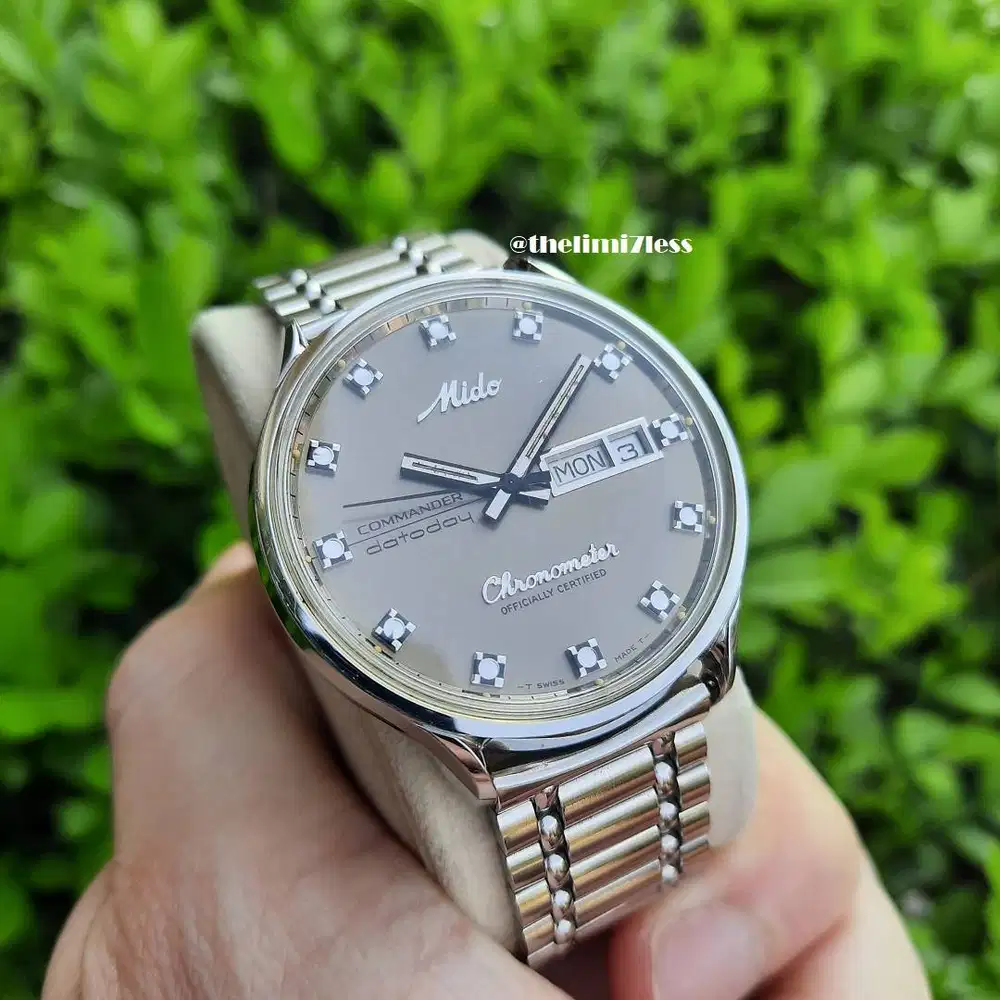 Jam tangan Mido Datoday chronometer automatic 25 jewels swiss made