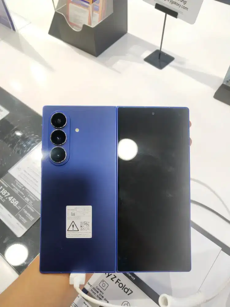 Samsung Z fold 7 12/256