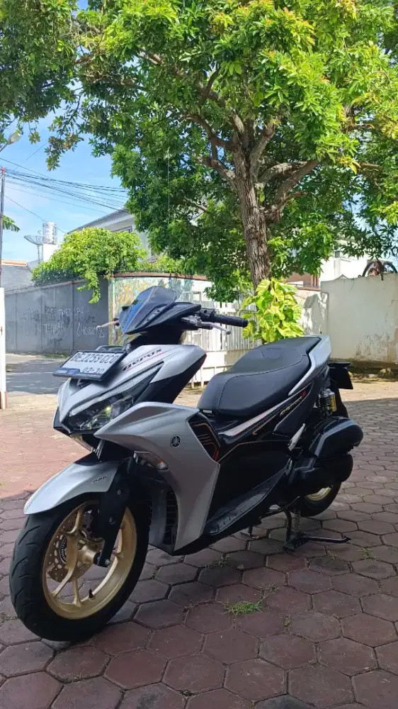 Aerox ABS Connected Nik 2024
Registrasi 2025
 KM 3000 Perak