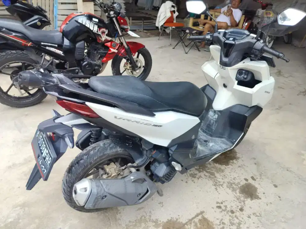 Vario 160 th 2022 segar istimewa
