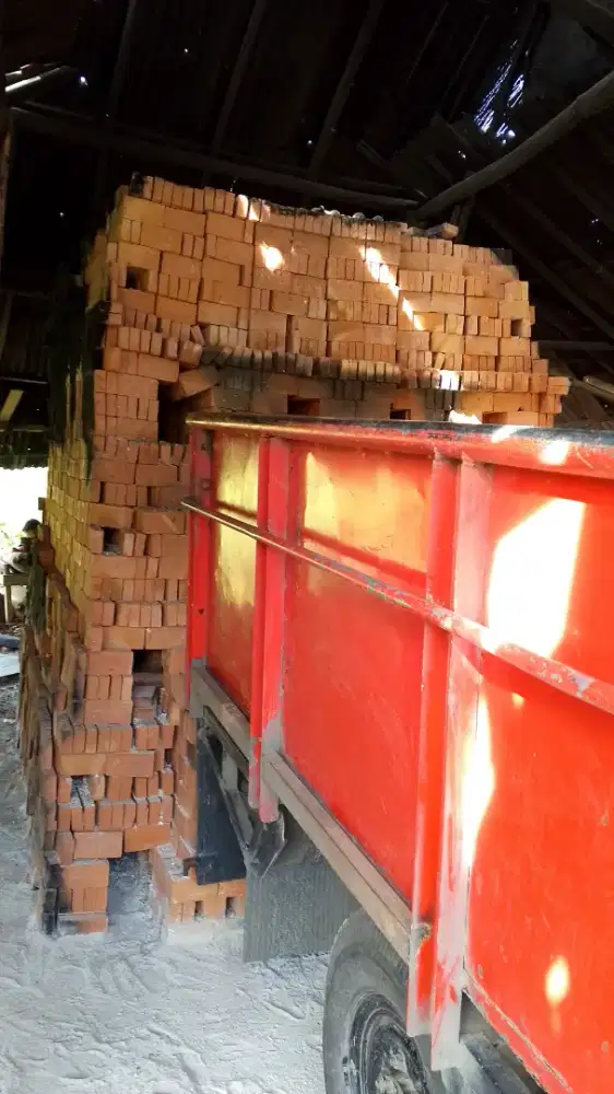 Batu bata merah press