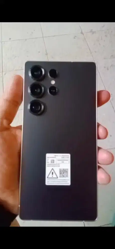 Jual Samsung S25 ultra 512GB baru 4 bln