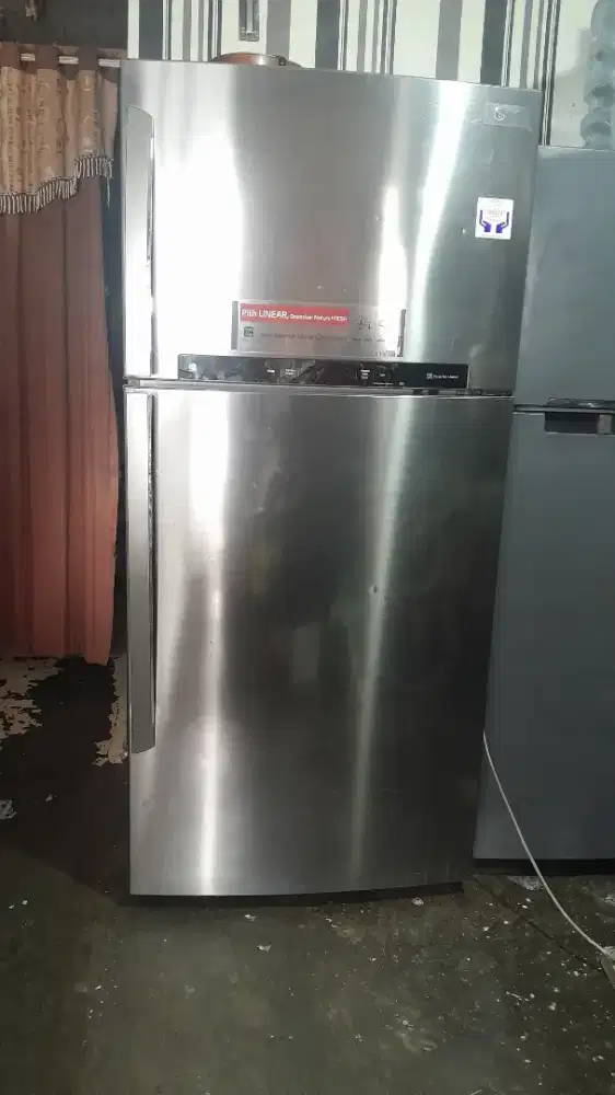 Kulkas LG besar