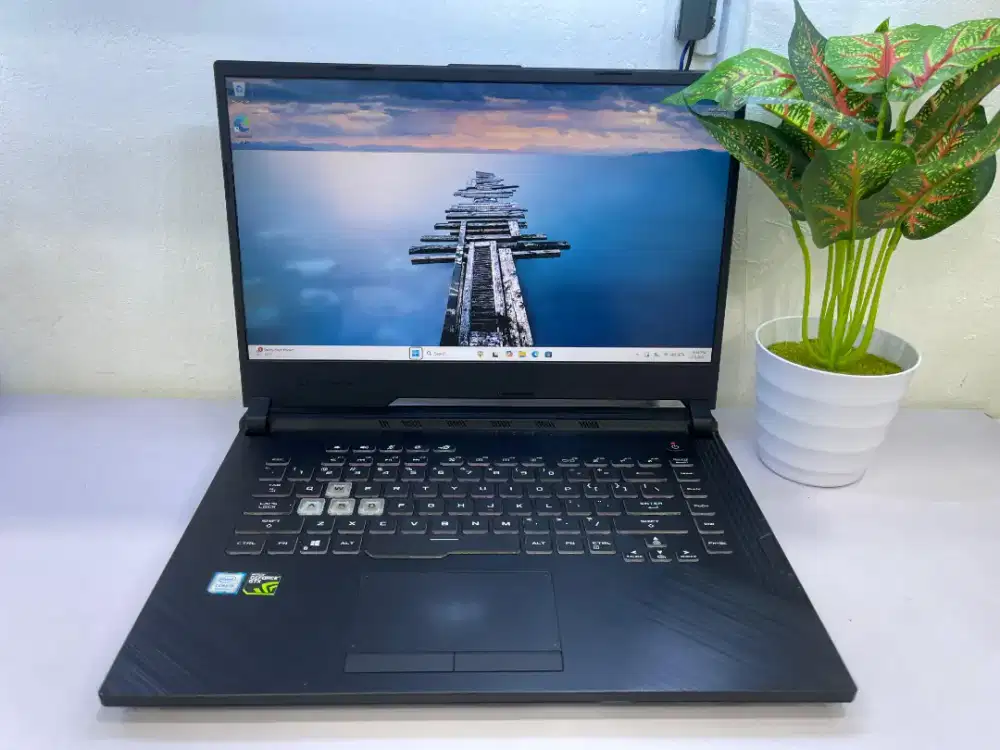 ASUS ROG STRIX G531GD
CI5 9300H
RAM 8GB 
SSD 512GB
GTX 1050 4GB