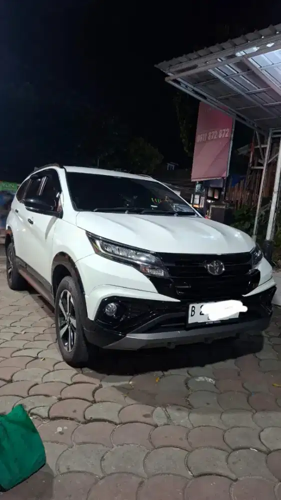 Rush 2025 GR sport AT tipe paling atas