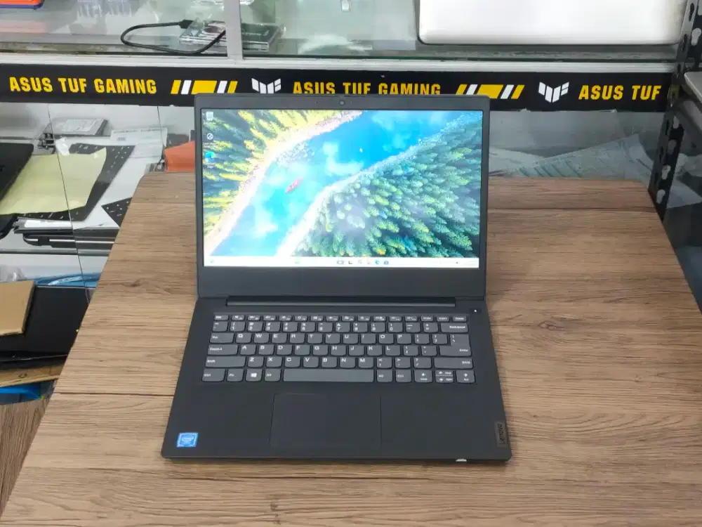 Lenovo Ideapad Slim 3/Intel Celeron N4020/Ram 4gb/ssd 256gb/display 14