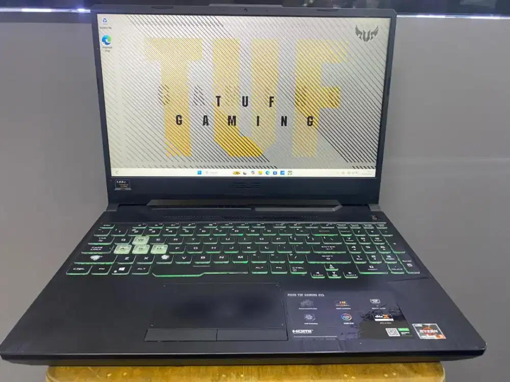 Asus Tuf Gaming FX56I
Ryzen 5 4600H
RAM 16 GB
SSD 512 GB GTX 1650 4GB