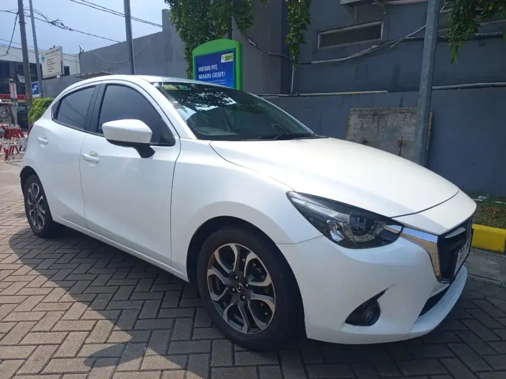 CASH 2015 Mazda 2 GT skyactiv AT jazz Yaris matic