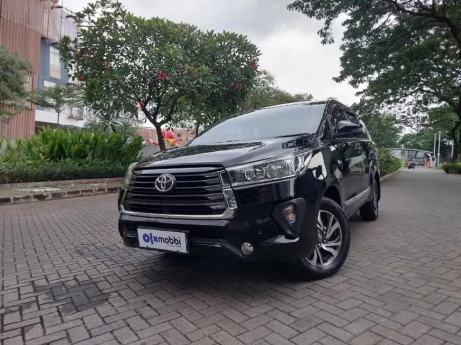 LOW DP Toyota Kijang Innova 2.0 G Bensin-AT 2021 UZM