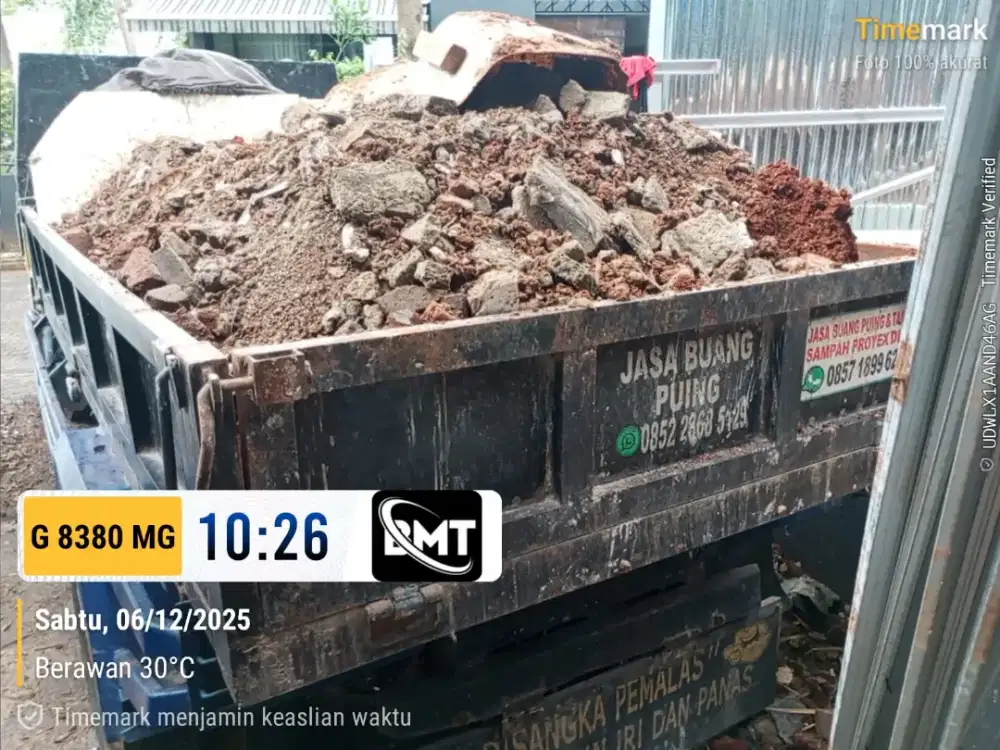 Jasa buang puing dan tanah