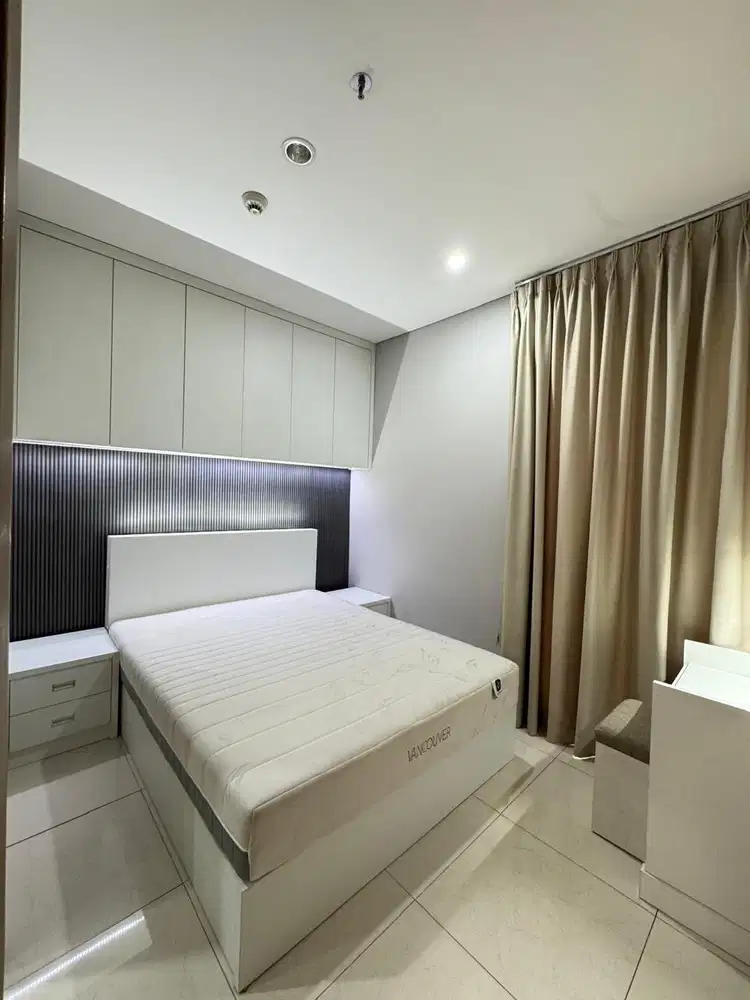 disewakan 3 bedroom full furnish taman anggrek residences
