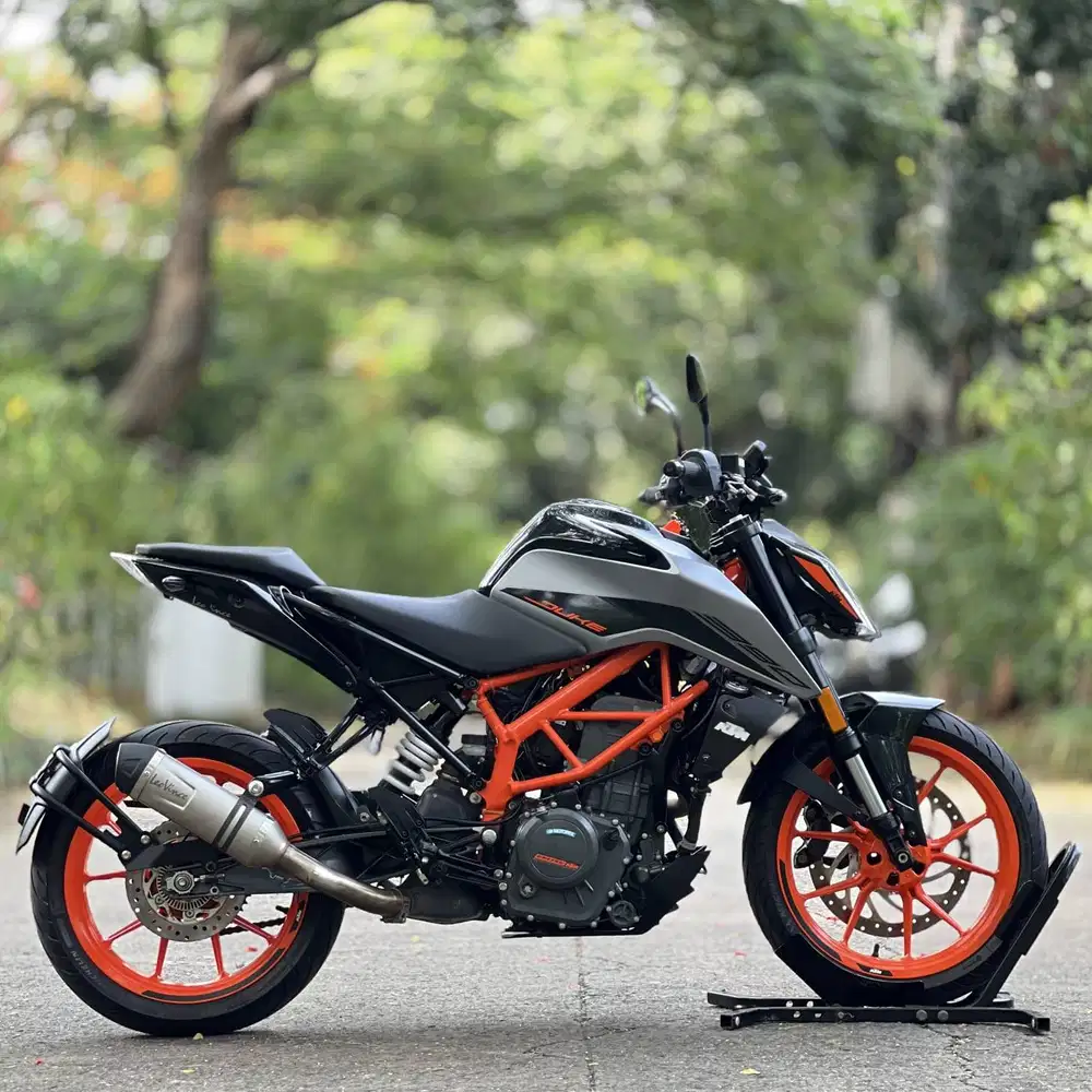 KTM DUKE 390 ABS 2022 HITAM KM 6K LIKE NEW