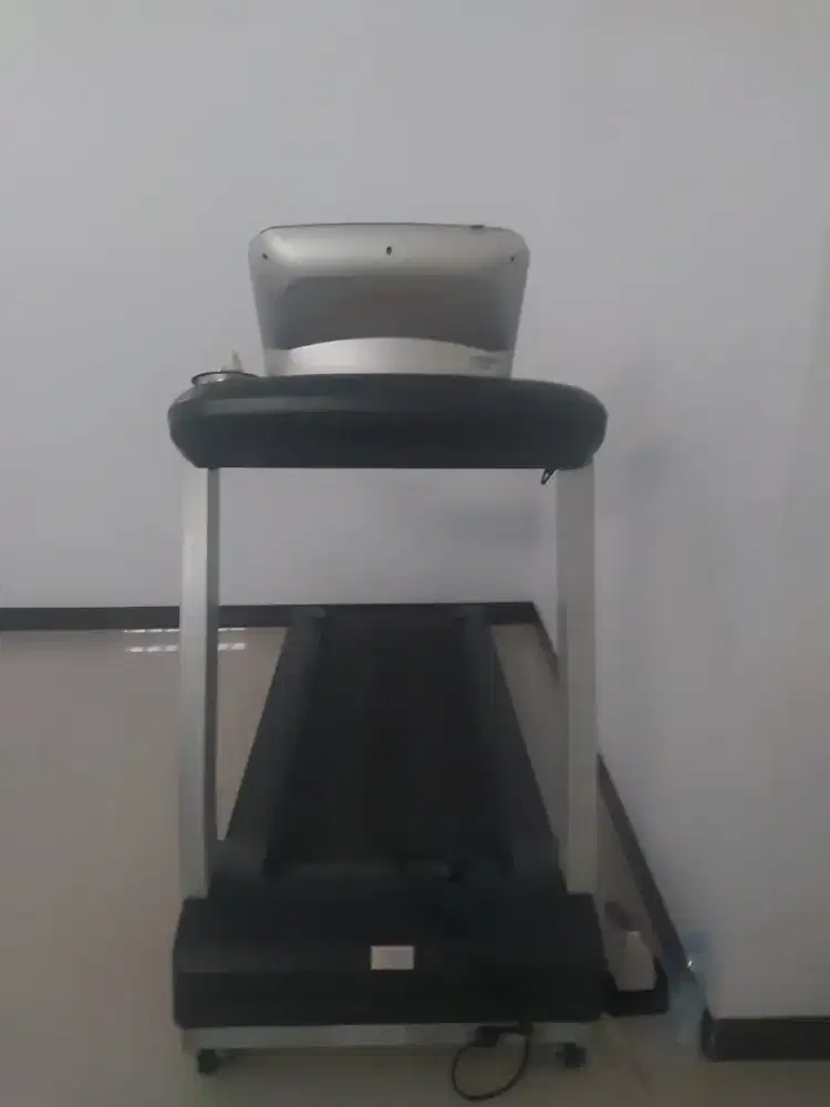 Jual treadmill life fitness t3