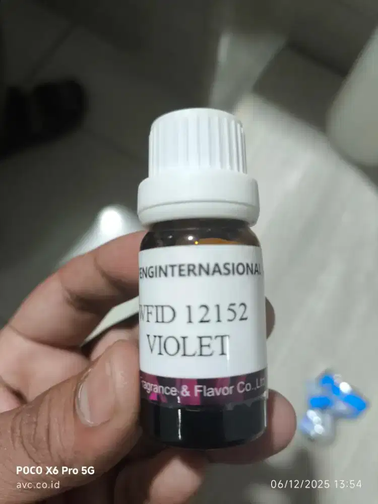 Lowongan Kerja  Sebagai Host Live Marketplace