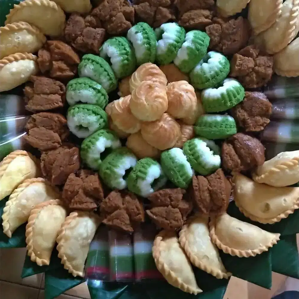 Aneka kue dan jajanan pasar