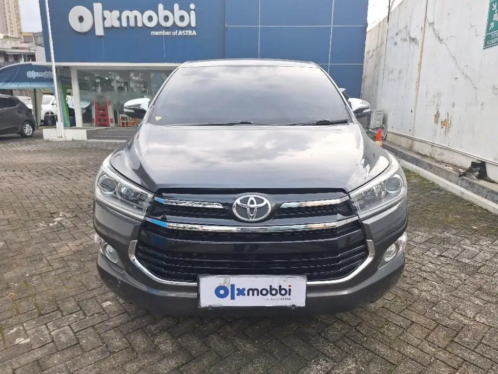 DP MURAH Toyota Kijang Innova 2.0 Q Bensin-AT 2016 Abu C2KMB