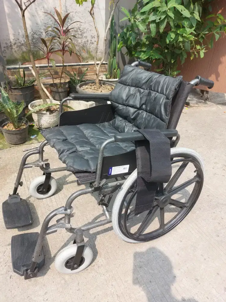 Kursi Roda Big Big Onemed Wheelchairs